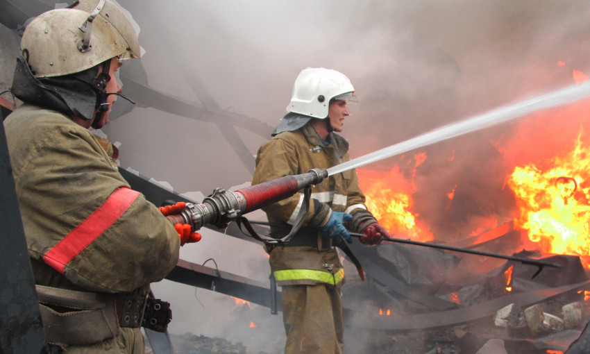 В Криничанском районе на пожаре сгорел владелец дома