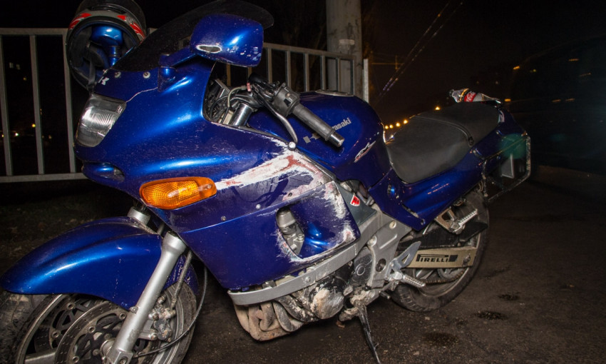 ДТП в Днепре: Мотоциклист "под кайфом" стал виновником тройной аварии 