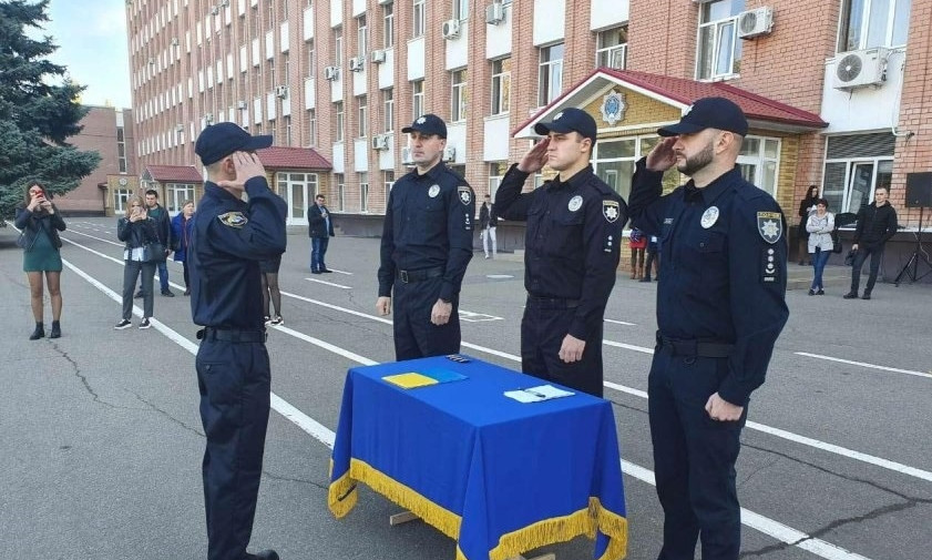 В Днепре 22 будущих правоохранителя присягнули на верность Украине и её народу