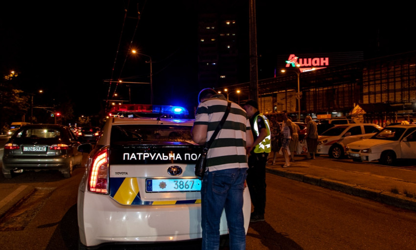 ДТП в Днепре: напротив ТЦ «Дафи» Daewoo Lanos сбил мужчину
