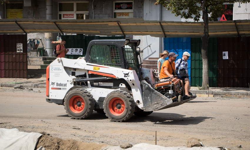 Ремонт дорог в Днепре: как проходит ремонт на улице Курчатова