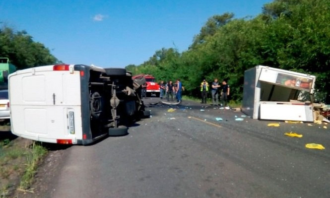 ДТП на трассе Днепр – Николаев: во время аварии пострадали люди