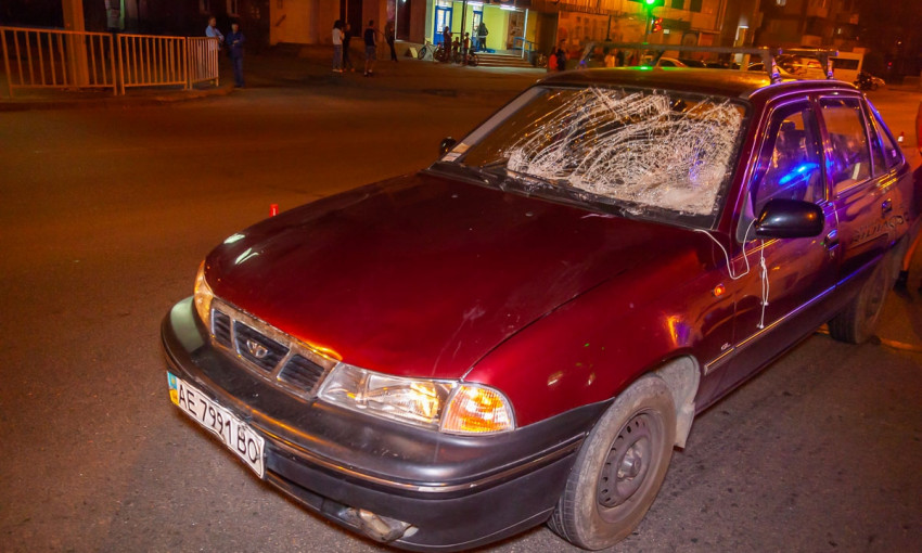 ДТП в Днепре: на Слобожанском Daewoo сбил парня