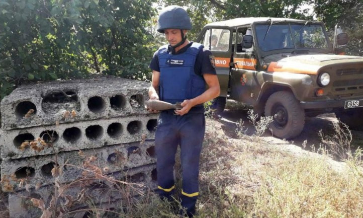 Житель Днепропетровщины обнаружил минометный снаряд