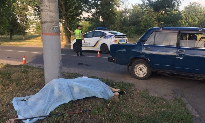 Смертельное ДТП на Днепропетровщине: на дороге столкнулись два авто 