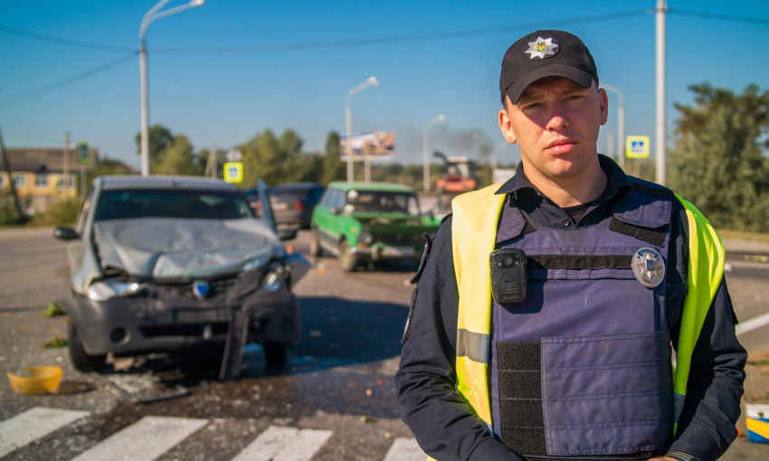 ДТП в Днепре: на Полтавском шоссе столкнулись два авто