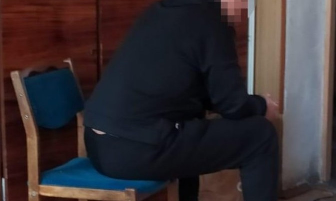 Житель Днепропетровщины разбил об стену планшет работницы банка 