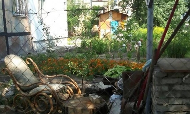 Дачный Днепр: горожане устроили огород под окнами многоэтажного дома