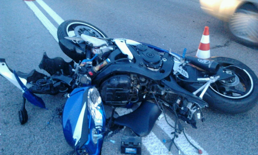 Смертельное ДТП в Днепре: мотоциклист врезался в Hyundai