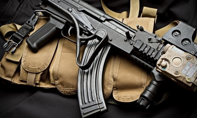 Жители Днепропетровщины добровольно сдают оружие 