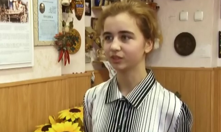 Днепровскую школьницу отметили президентской стипендией