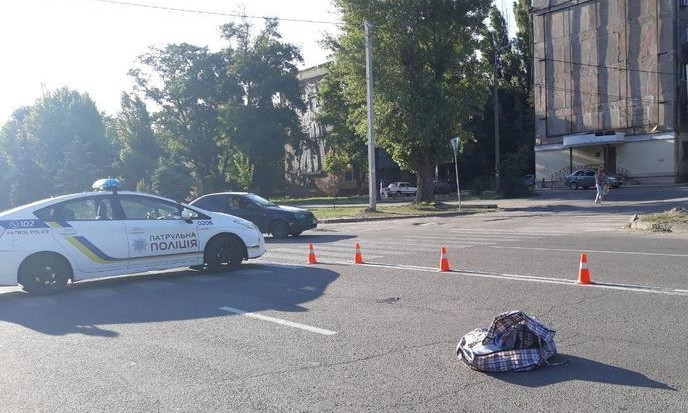 ДТП на Днепропетровщине: автомобиль сбил пешехода