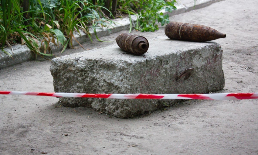 В Днепре рядом с жилым домом обнаружили мины 