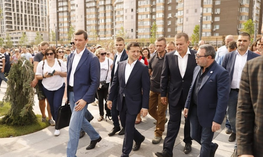 День города в Днепре: Владимир Зеленский посетил сквер «Прибрежный»