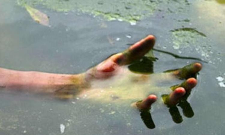 Житель Днепра обнаружил в реке труп 
