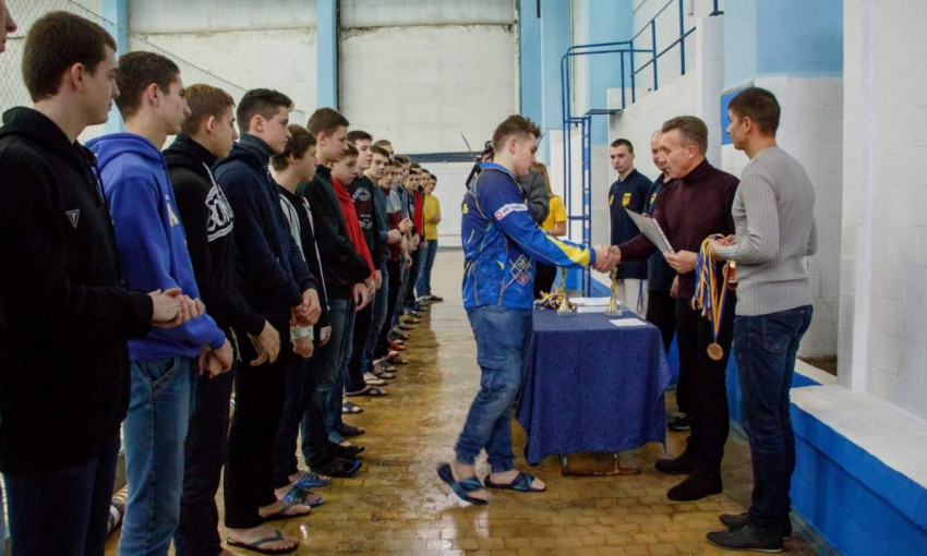 В Днепре Александр Шикуленко наградил спортсменов 