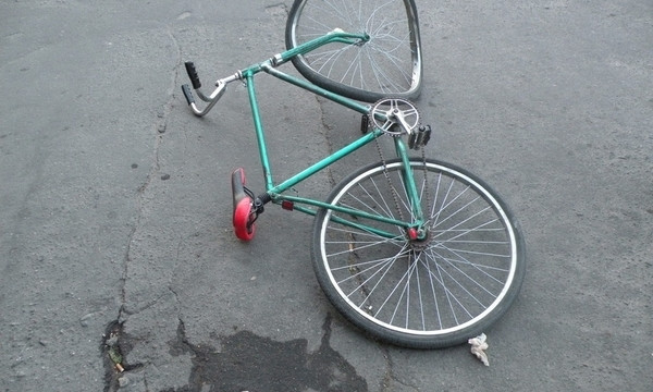 На Днепропетровщине погибла велосипедистка 