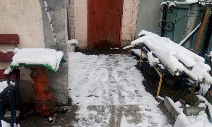 В Днепре полицейские нашли краденый мопед по следу на снегу 