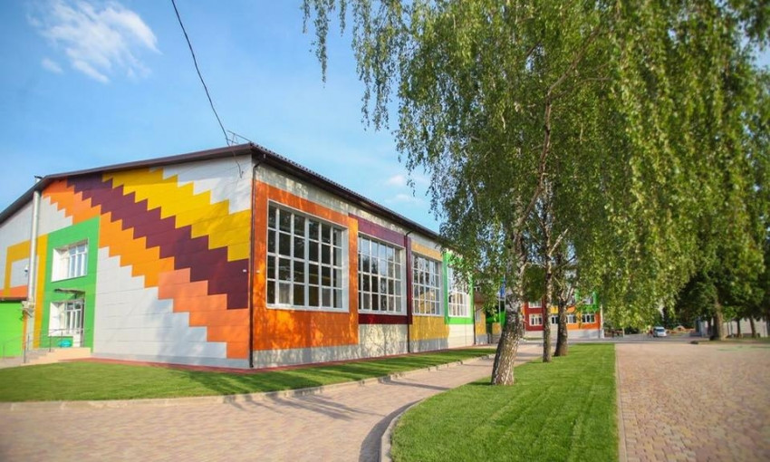 Валентин Резниченко рассказал о ремонте школы в поселке Соленое