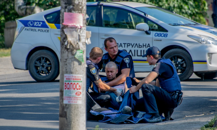 ЧП в Днепре: по улице бегал мужчина с гранатой 