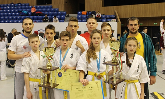 Каратисты из Днепра завоевали бронзу на мировом чемпионате 