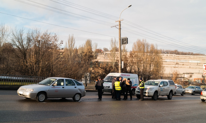 ДТП в Днепре: на улице Космической столкнулись два автомобиля