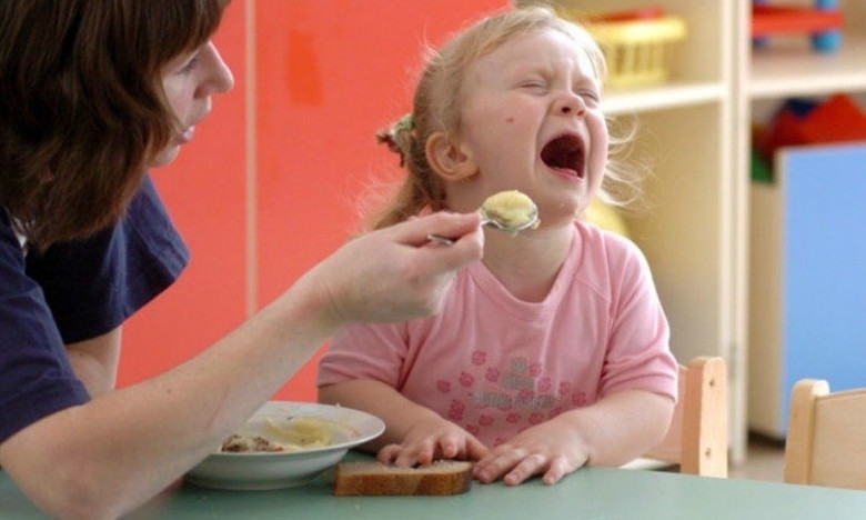 На Днепропетровщине в детских садиках детей кормили некачественным маслом