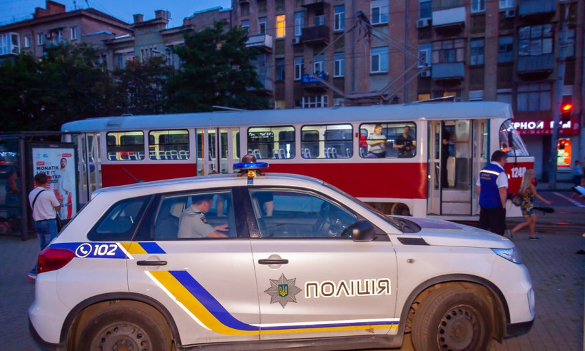 ЧП в Днепре: в трамвае № 5 умер мужчина 