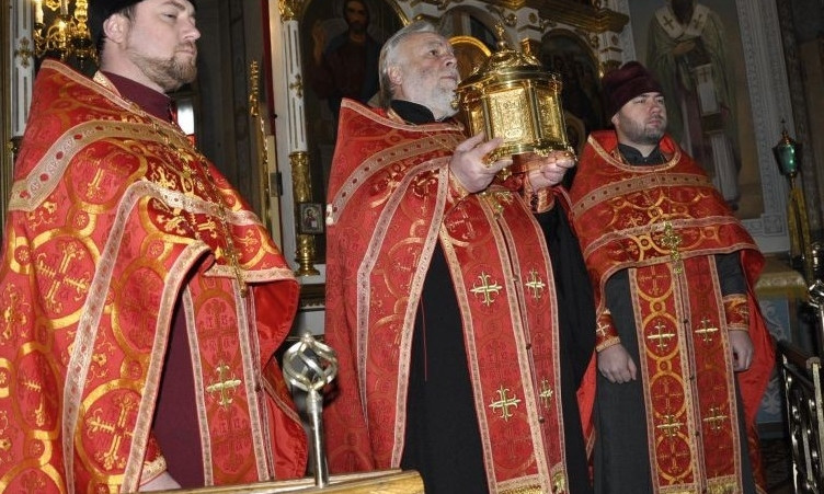 Из Днепра в Павлоград привезли православную святыню