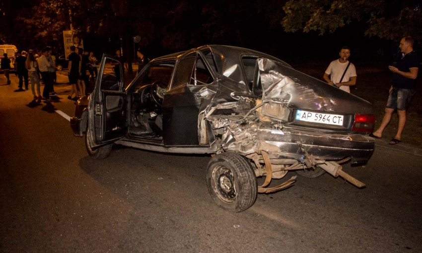 ДТП в Днепре: на жилмассиве Победа столкнулись два авто 