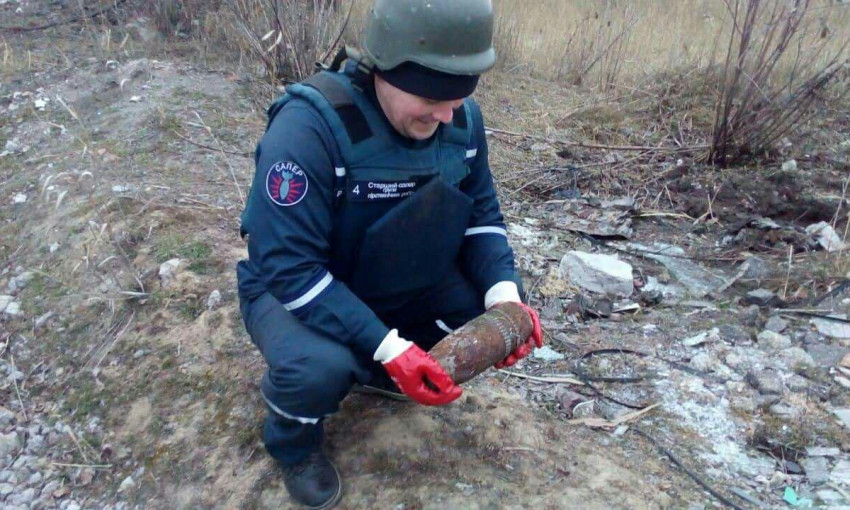 В Днепре возле Воронцовского пляжа нашли снаряд 