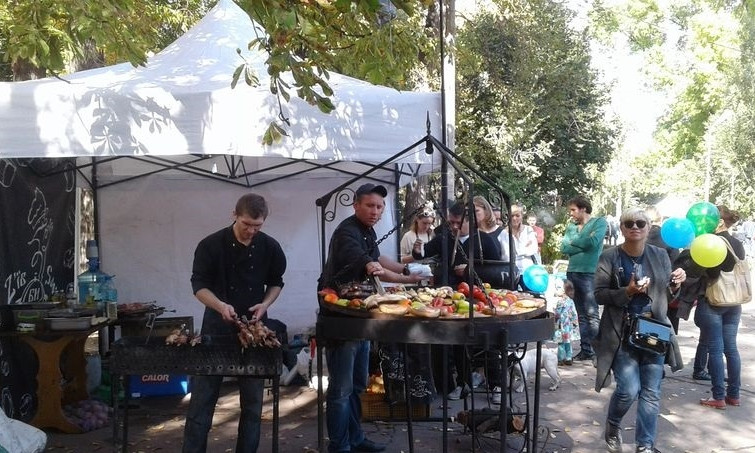 На Днепропетровщине состоялся фестиваль уличной еды 