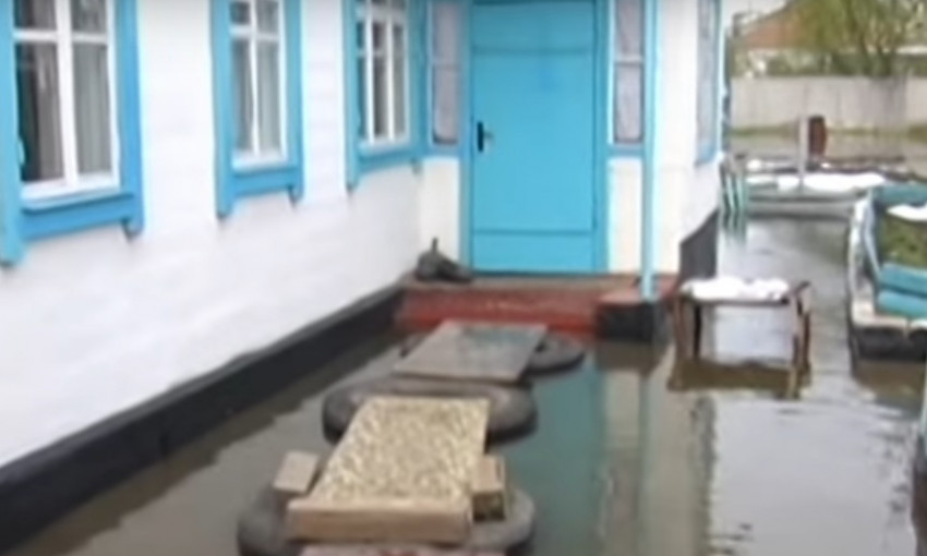 Потоп в Днепре: горожане жалуются на затопление в частном секторе