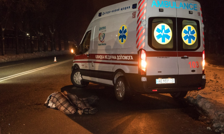 ДТП в Днепре: автомобиль насмерть сбил пешехода