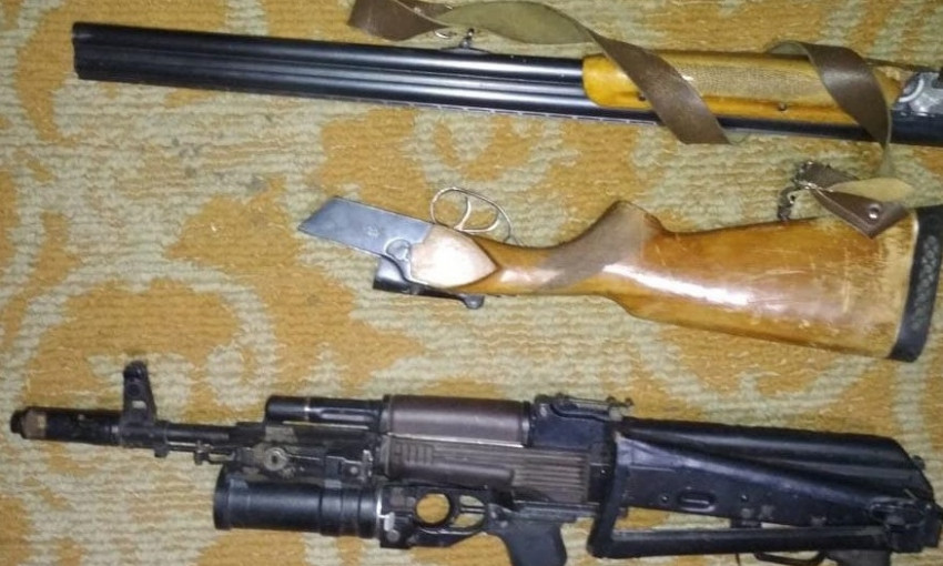 На Днепропетровщине у студента нашли крупную партию оружия