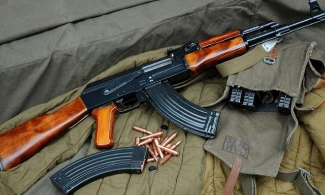 Житель Днепропетровщины устроил дома склад оружия 