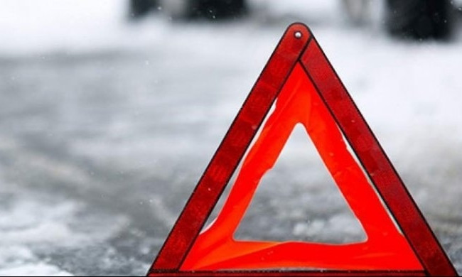 ДТП под Днепром: автомобиль насмерть сбил пешехода 