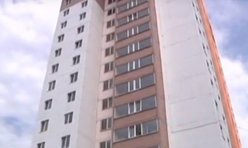 Солдатам Днепра дали жилье в "радиоактивном доме"