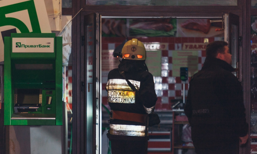 ЧП в Днепре: неизвестные взорвали банкомат