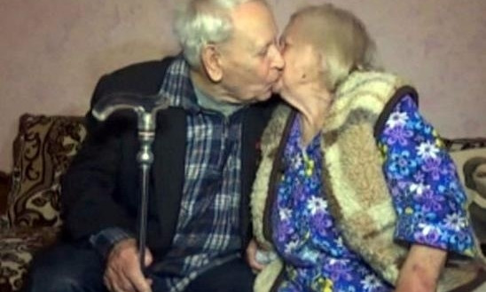В Днепре двое 100-летних супругов празднуют 75-ю годовщину свадьбы
