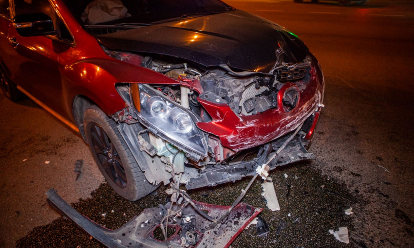 ДТП в Днепре: пьяный водитель врезался в два авто