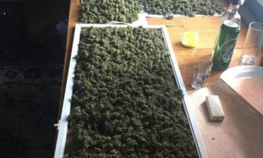 У жителя Днепропетровщины обнаружили марихуану 