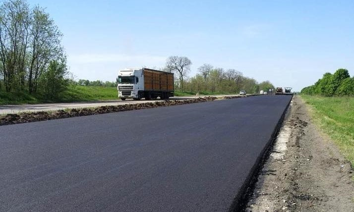 Ремонт дорог на Днепропетровщине: как ремонтируют трассу Днепр - Запорожье?