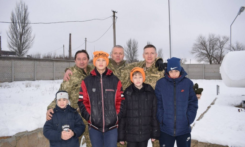 Врачи Днепра помогают детям Донбасса 