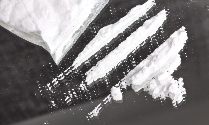 В Днепре, в подушке нашли кокаин на 25 тысяч грн