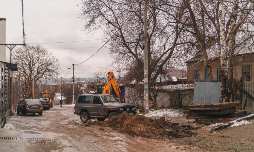 В Днепре горожанин мешал рабочим с ремонтом на Балашовском спуске