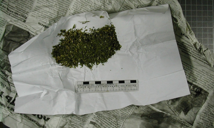 У жителя Днепропетровщины обнаружили марихуану 