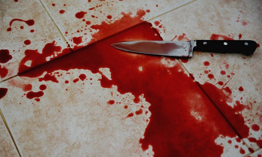 ЧП в Днепре: мужчина зарезал свою мать 