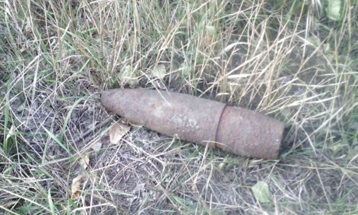 На Днепропетровщине спасатели уничтожили артиллерийский снаряд