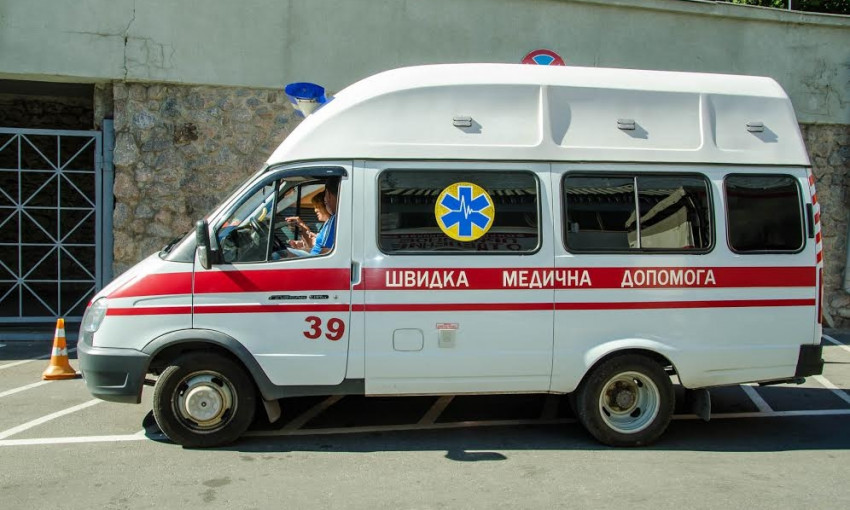 Раненого во время учений ВСУ оператора перевозят в Днепр